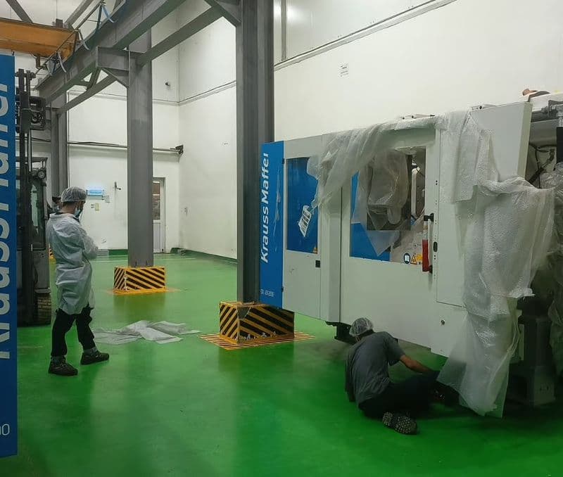 Injection-Moulding Machine Installation